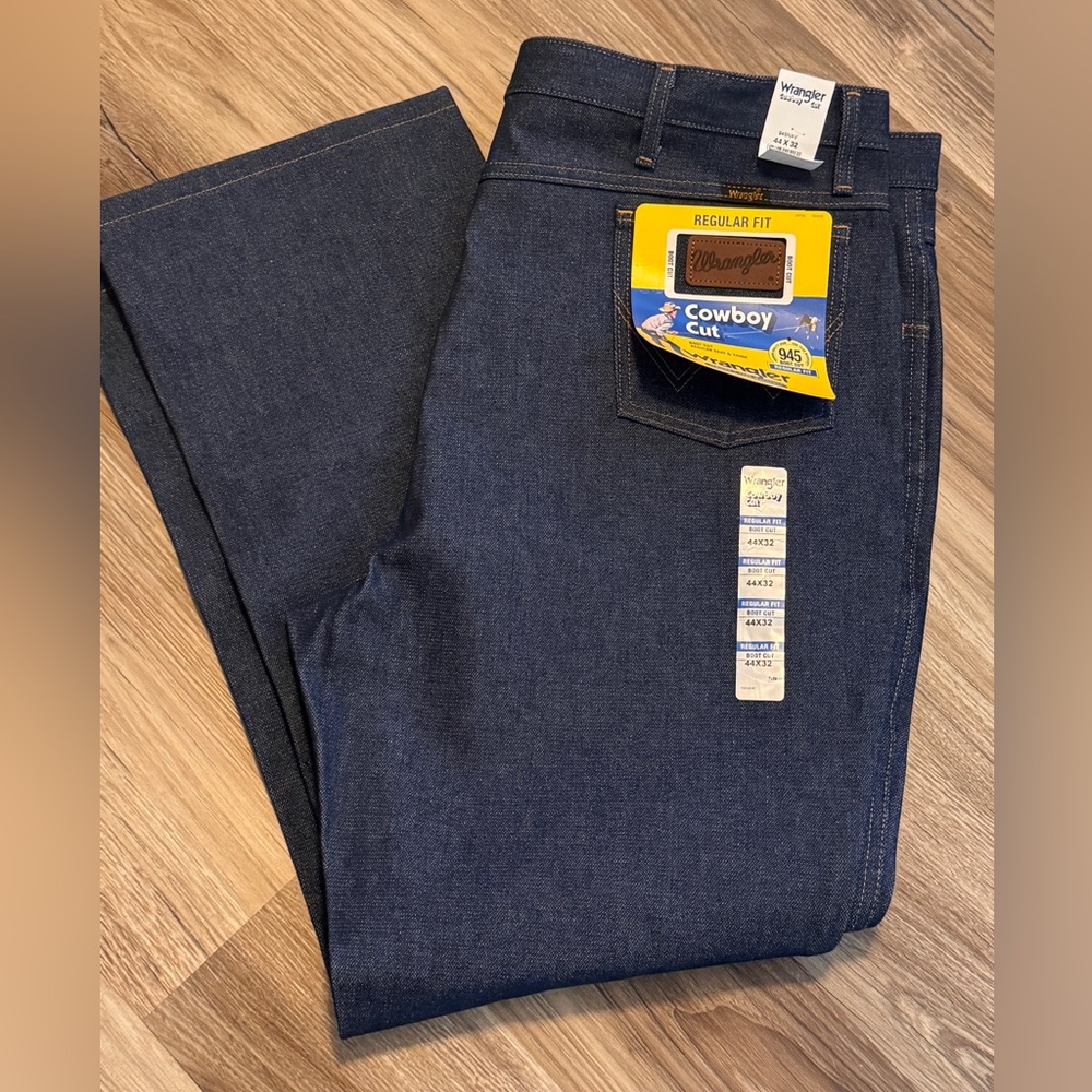 Wrangler Men's Cowboy Cut Boot Cut Jeans - Dark Blue 44x32 New